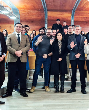 Charla magistral conecta Cátedra de Capacidad Emprendedora de Ingeniería Comercial en Administración de Empresas FAE Usach con gerencia de emprendimiento de Corfo