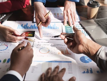 Modela la realidad económica