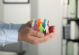 Magíster en Administración y Dirección de RR HH