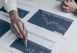 Magíster en Ciencias Económicas