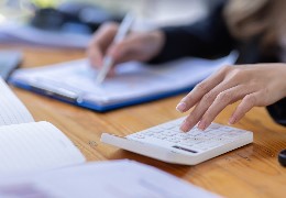 Magíster en Contabilidad y Auditoría